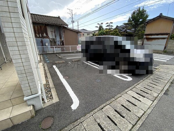 オレンジファミリアの物件外観写真